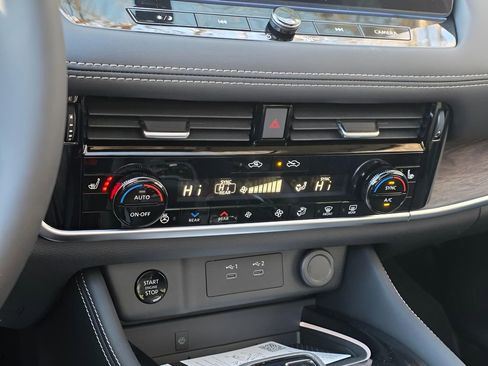 New 2026 Nissan Rogue Platinum w/ Platinum Premium Package image 27