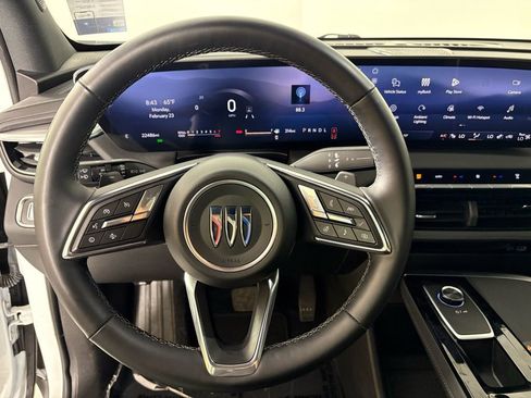 Used 2025 Buick Enclave Preferred image 23
