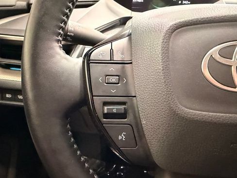 Used 2024 Toyota Prius XLE FWD image 26