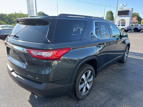 Used 2019 Chevrolet Traverse LT w/ LT Premium Package AWD/4WD image 5