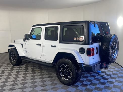 Used 2023 Jeep Wrangler Sahara w/ Cold Weather Group image 10