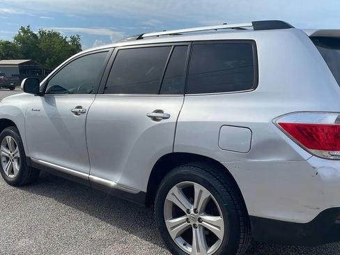 Used 2012 Toyota Highlander Limited FWD image 5