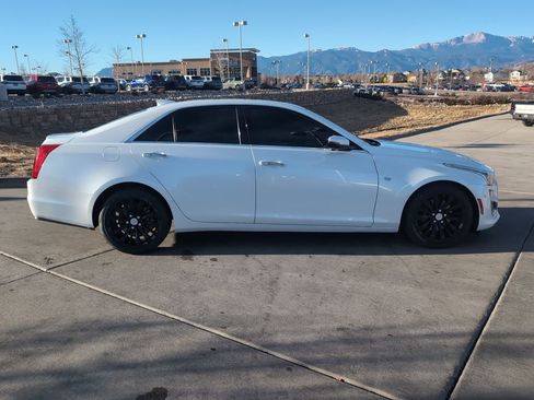 Used 2018 Cadillac CTS Premium Luxury image 9