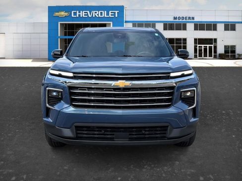 Used 2025 Chevrolet Traverse LT w/ Driver Confidence Package FWD image 7