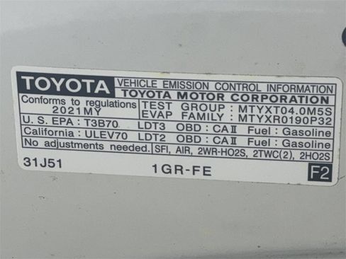 Used 2021 Toyota 4Runner SR5 Premium w/ Moonroof Package image 59