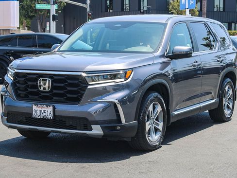 Used 2023 Honda Pilot EX-L image 3