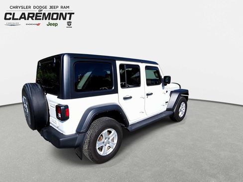 Used 2022 Jeep Wrangler Unlimited Sport AWD/4WD image 8