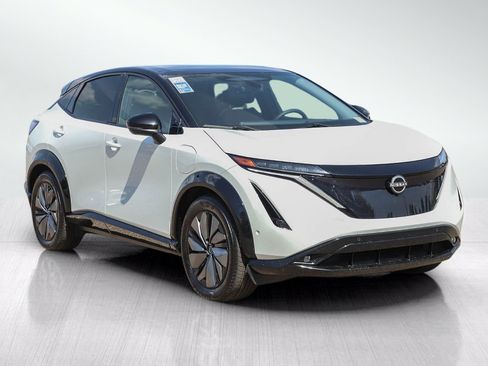 Used 2025 Nissan Ariya Platinum AWD/4WD image 7