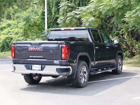 Used 2023 GMC Sierra 1500 SLT w/ SLT Premium Package AWD/4WD image 10