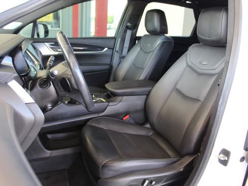 Used 2024 Cadillac XT5 Premium Luxury FWD image 45