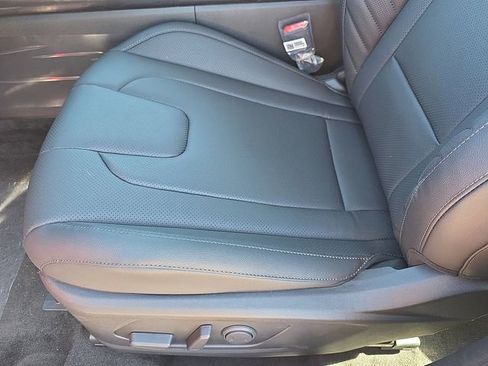 New 2026 Hyundai Elantra Limited FWD image 39