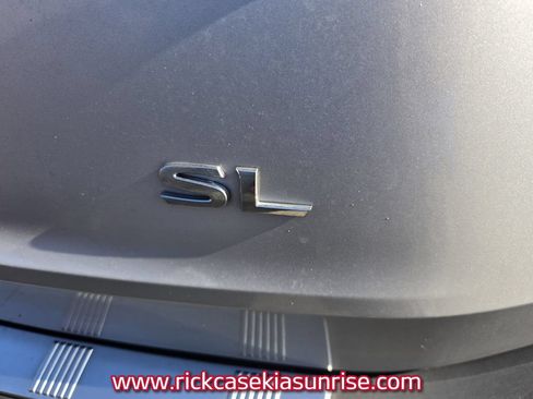 Used 2022 Nissan Rogue SL w/ SL Premium Package FWD image 5