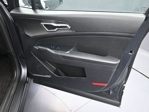 Certified 2024 Kia Sportage LX image 34