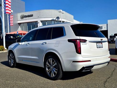 Used 2022 Cadillac XT6 Premium Luxury FWD image 6