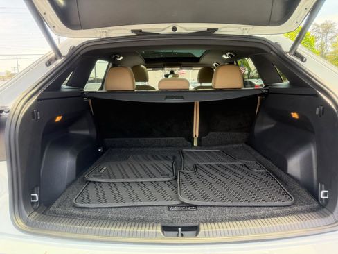 Used 2020 Volkswagen Atlas Cross Sport SEL AWD/4WD image 32