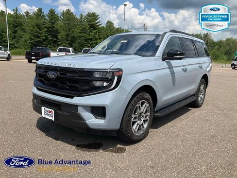 Used 2025 Ford Expedition Active AWD/4WD image 25