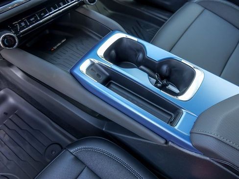 New 2026 Chevrolet Equinox EV LT image 28