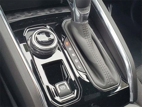 New 2025 GMC Canyon Elevation w/ Convenience Package image 21