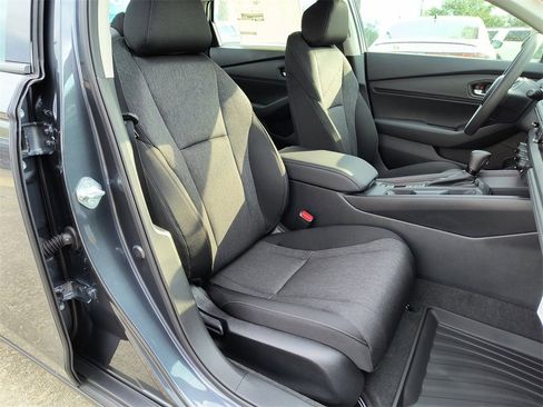 New 2025 Honda Accord SE image 12