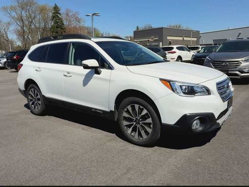 Used 2017 Subaru Outback 3.6R Limited image 1