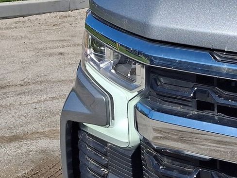 Used 2026 Chevrolet Silverado 1500 LT AWD/4WD image 26