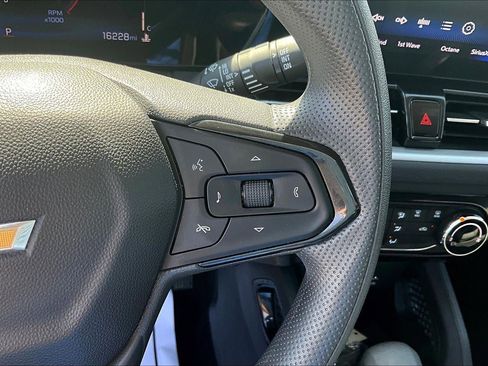 Used 2025 Chevrolet TrailBlazer LT image 12