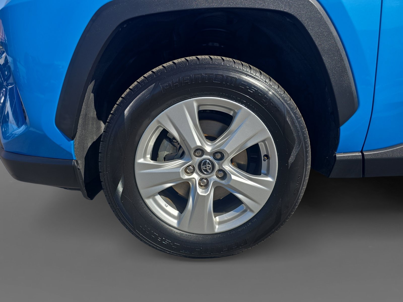 Certified 2020 Toyota RAV4 XLE AWD/4WD image 14
