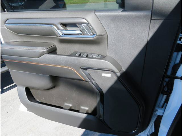 Used 2024 GMC Sierra 2500 AT4 w/ AT4 Premium Plus Package AWD/4WD image 15