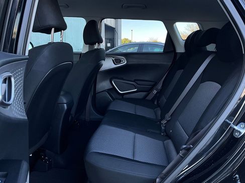 Used 2024 Kia Soul LX image 11