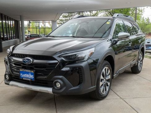 Used 2024 Subaru Outback Touring AWD/4WD image 3