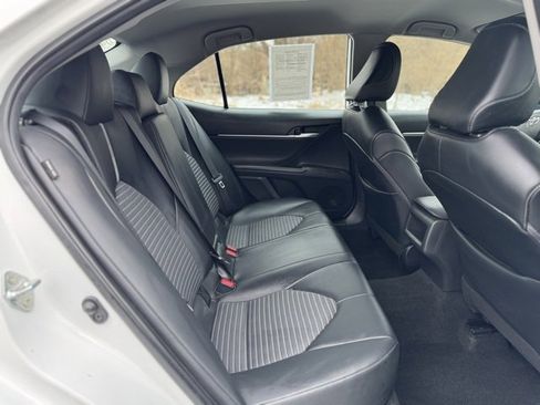 Used 2024 Toyota Camry SE image 16