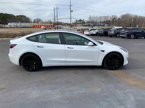 Used 2023 Tesla Model 3 Standard Range image 12