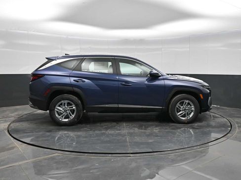 New 2026 Hyundai Tucson SE image 9