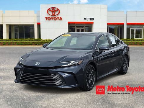 Used 2026 Toyota Camry XLE w/ Premium Plus Package image 1