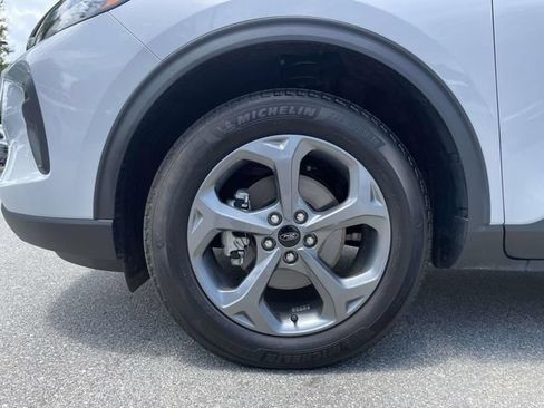 Certified 2025 Ford Escape ST-Line w/ Tech Pack #1 AWD/4WD image 9