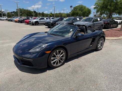 Used 2018 Porsche 718 Boxster RWD image 15