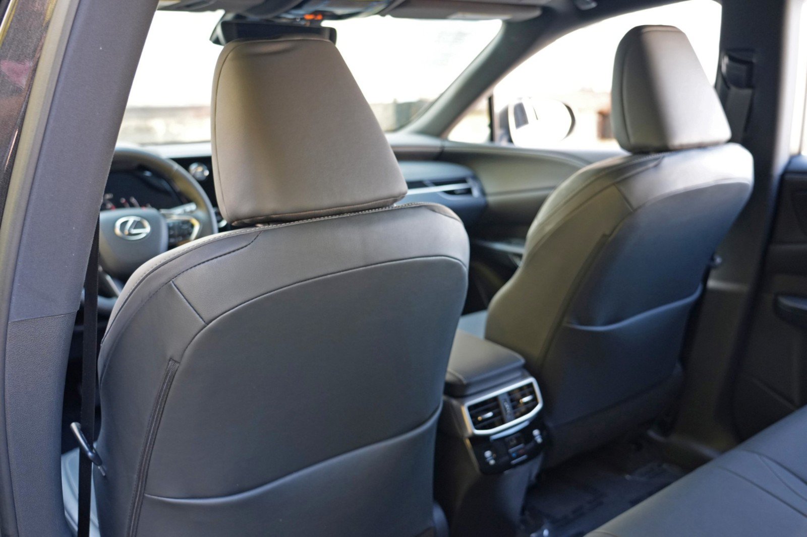 Used 2024 Lexus RX 350 FWD w/ Technology Package image 39