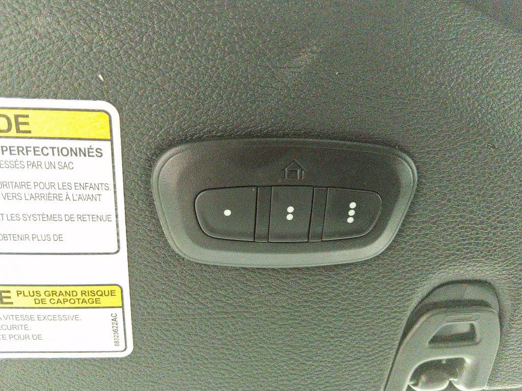 Used 2022 Jeep Wrangler Unlimited Sahara w/ Cold Weather Group AWD/4WD image 20