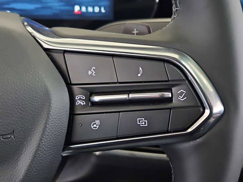 New 2026 Chevrolet Equinox LT w/ Convenience Package II AWD/4WD image 11