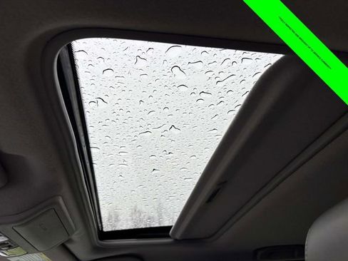 Used 2019 Nissan Frontier SL image 8