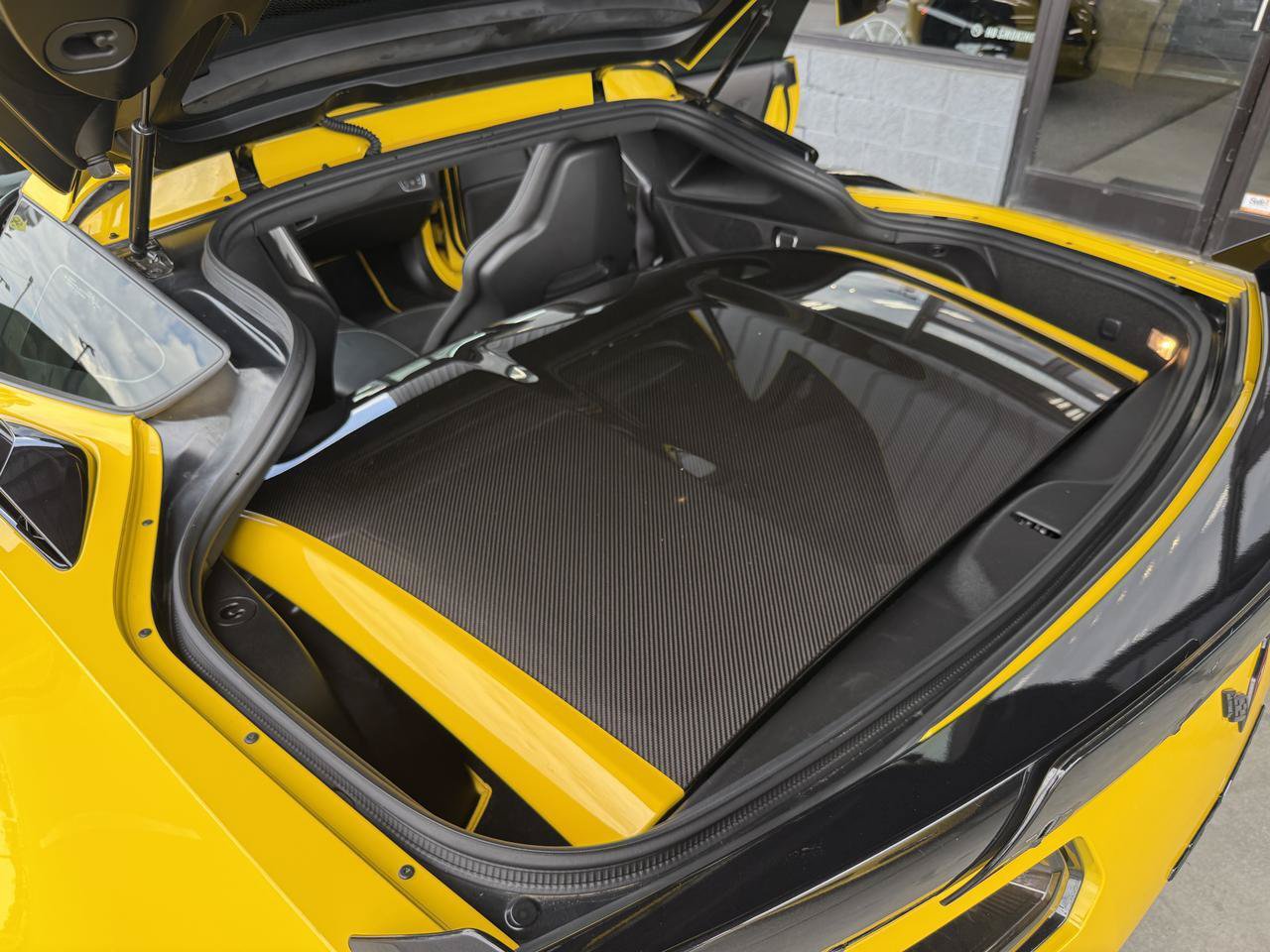 Used 2015 Chevrolet Corvette Z06 w/ Z07 Performance Package w/ Z07 Performance Package RWD image 44