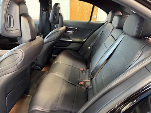 Used 2022 Mercedes-Benz C 300 4MATIC Sedan image 15
