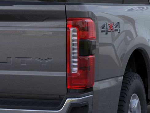 New 2026 Ford F250 XLT AWD/4WD image 21