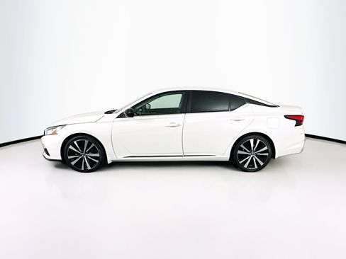 Used 2022 Nissan Altima 2.5 SR FWD image 4
