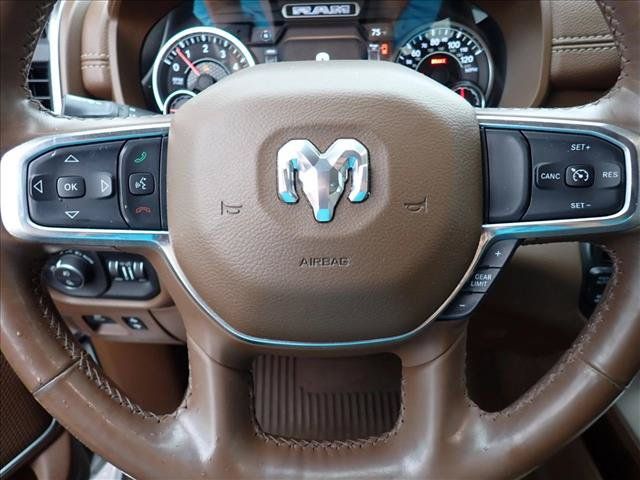Used 2019 RAM 1500 Laramie AWD/4WD image 11