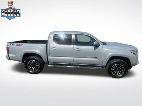 Used 2020 Toyota Tacoma TRD Sport w/ TRD Premium Sport Package AWD/4WD image 2