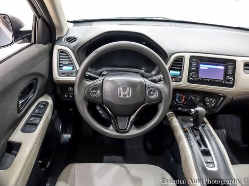 Used 2019 Honda HR-V LX image 17