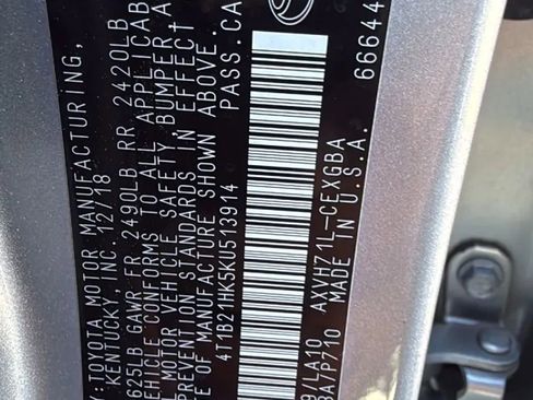 Used 2019 Toyota Camry XLE image 31