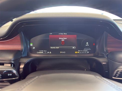 Used 2023 Lincoln Aviator Reserve w/ Equipment Group 201A image 22