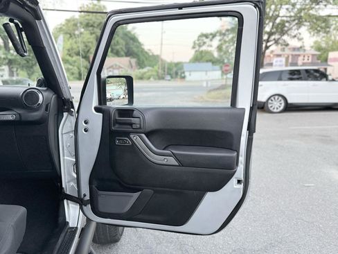 Used 2011 Jeep Wrangler Unlimited Sport AWD/4WD image 17